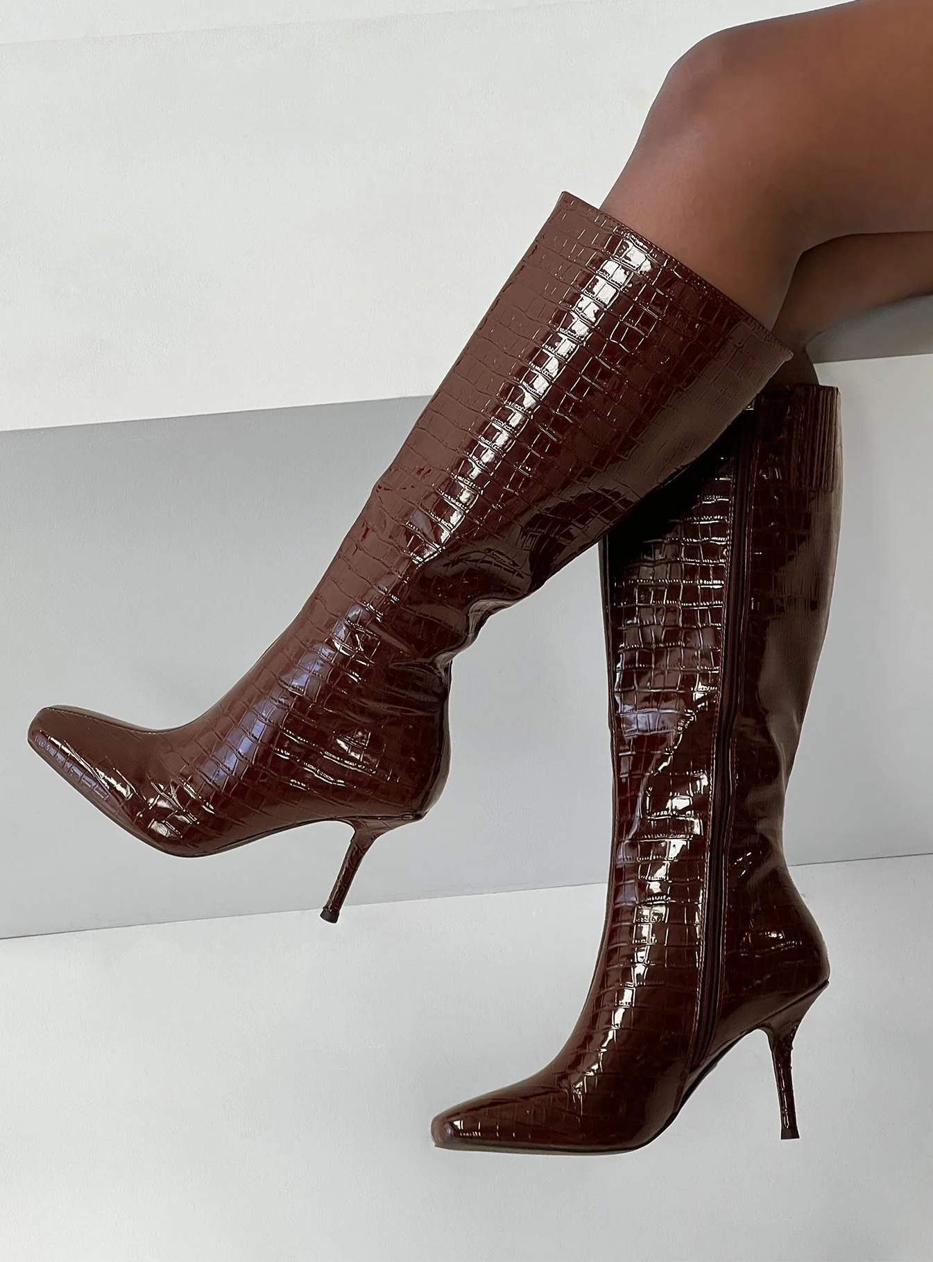Alexx Knee High Boots Burgundy - Image 6