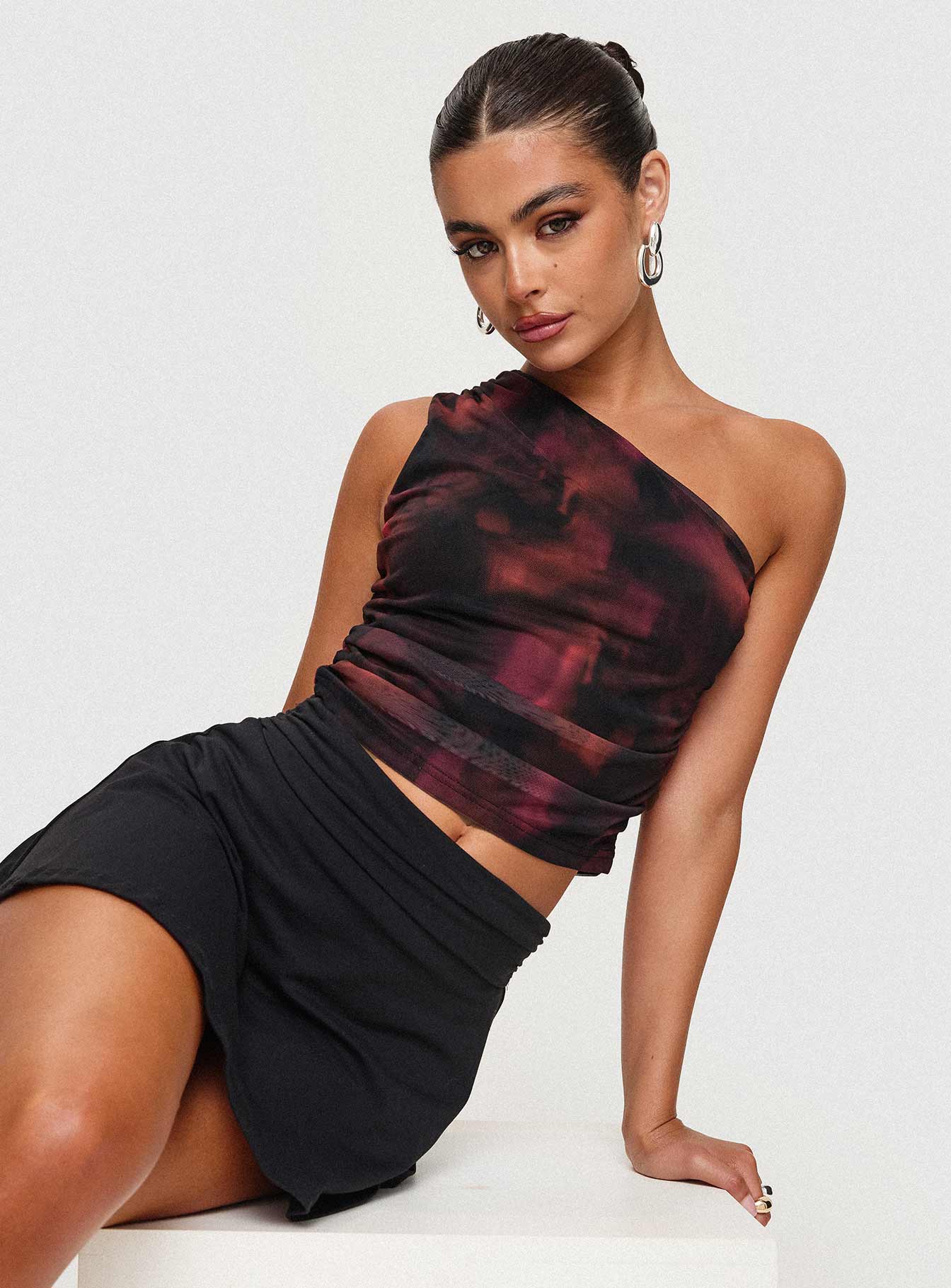 Annem One Shoulder Top Black / Red - Image 8