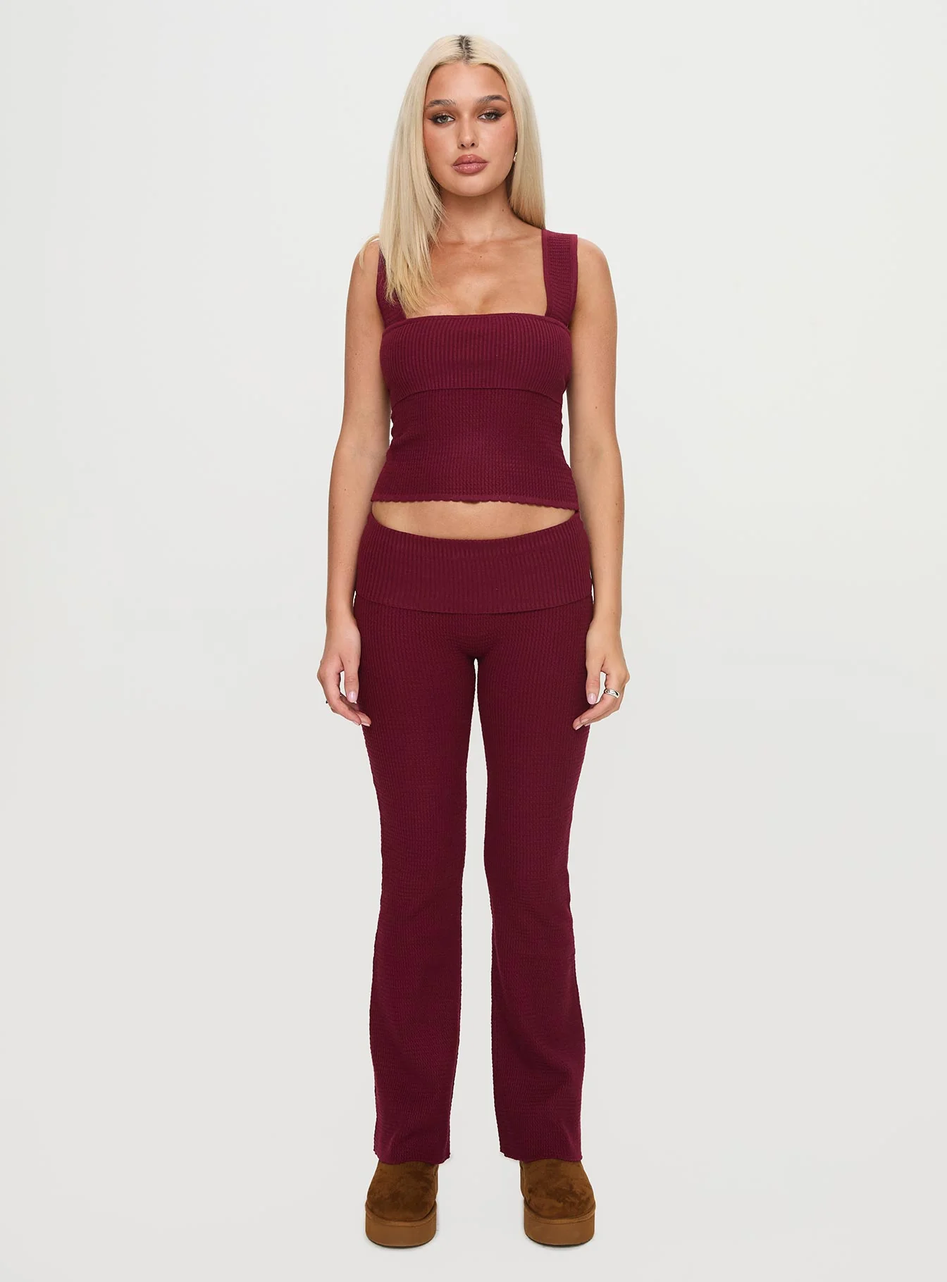 Closed Eyes Flared Pants Maroon - Image 7