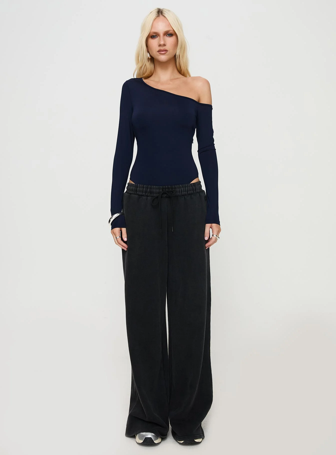 Caylum One Shoulder Bodysuit Navy - Image 7