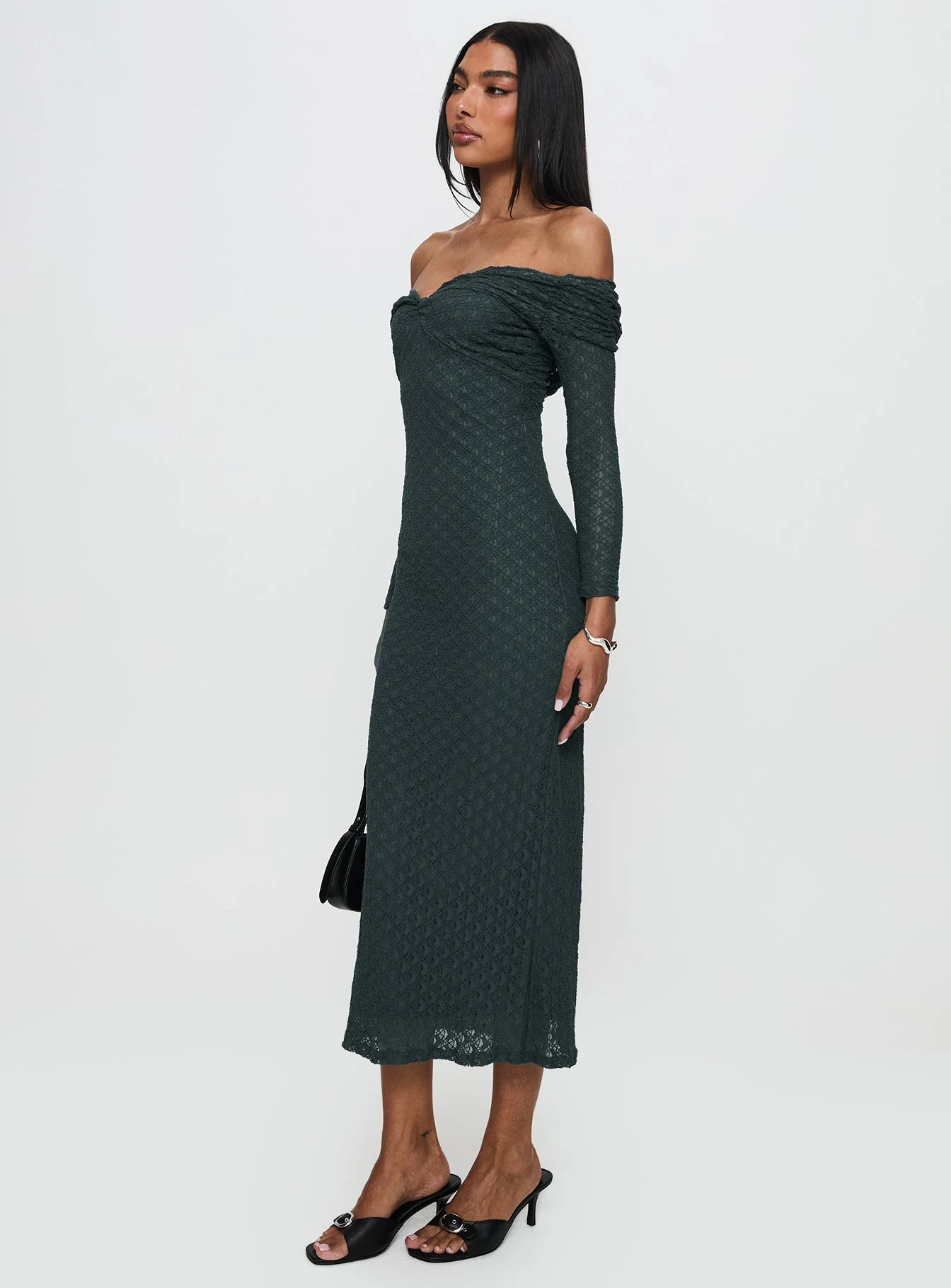 Elexis Off The Shoulder Maxi Dress Blue - Image 3
