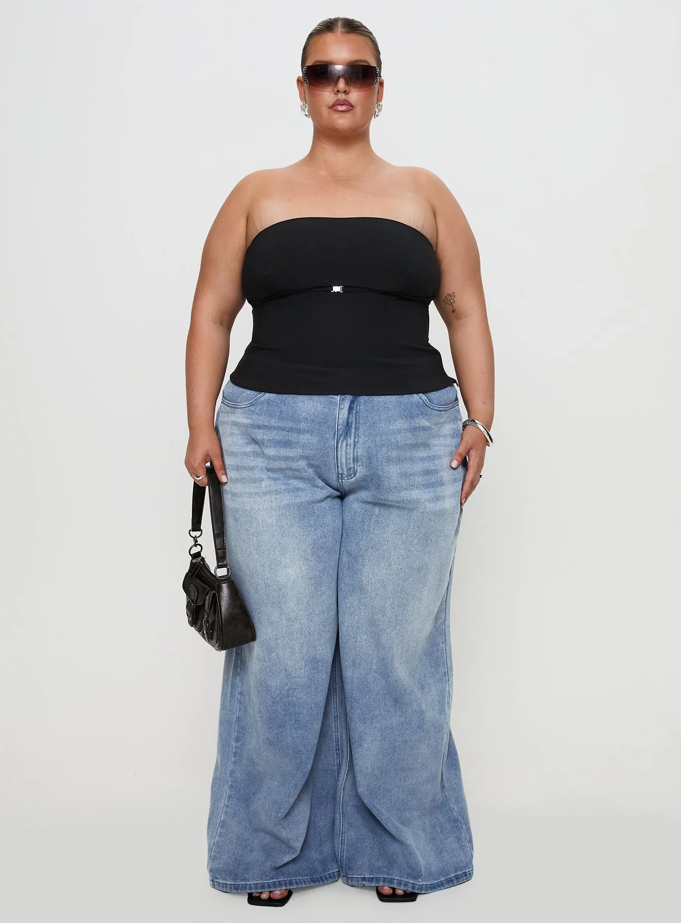 Flounce Strapless Top Black Curve - Image 7
