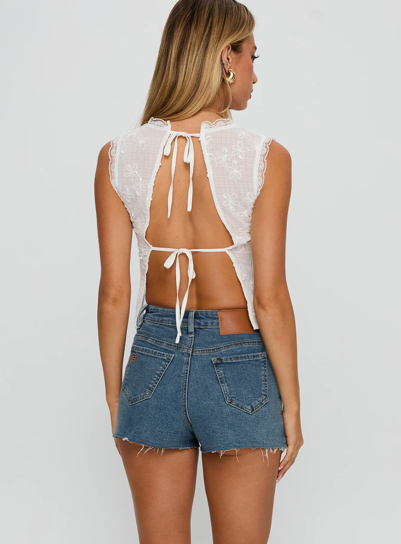 Flourish Low Rise Denim Mini Skort Light Wash - Image 5