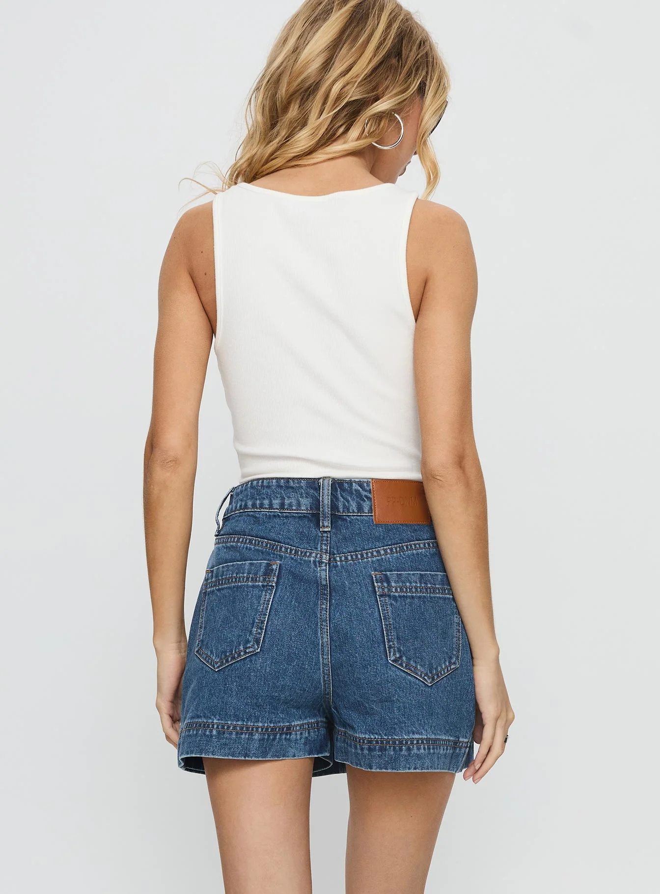 Gazelle Denim Skort Mid Wash Petite - Image 4