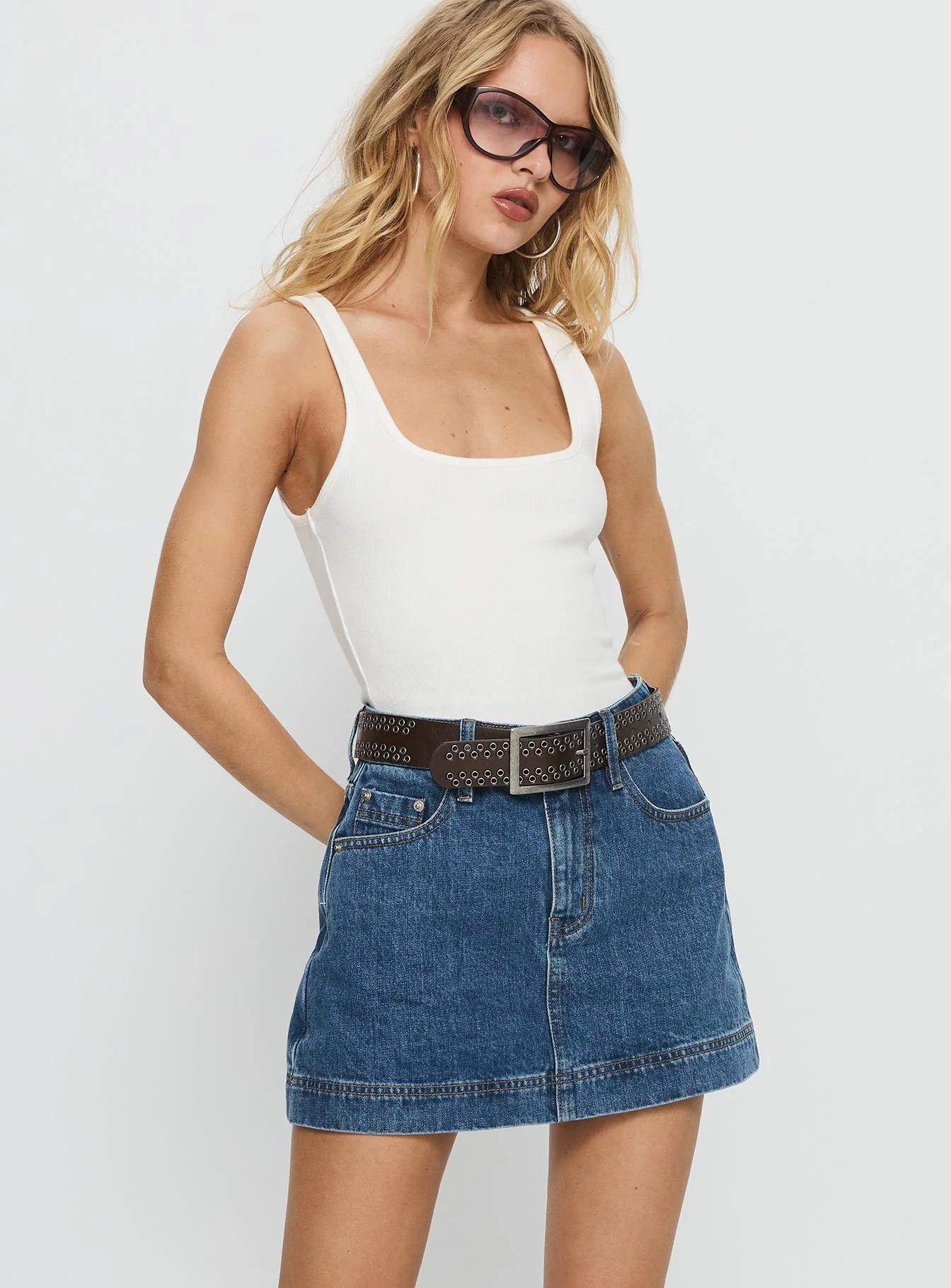 Gazelle Denim Skort Mid Wash Tall - Image 2