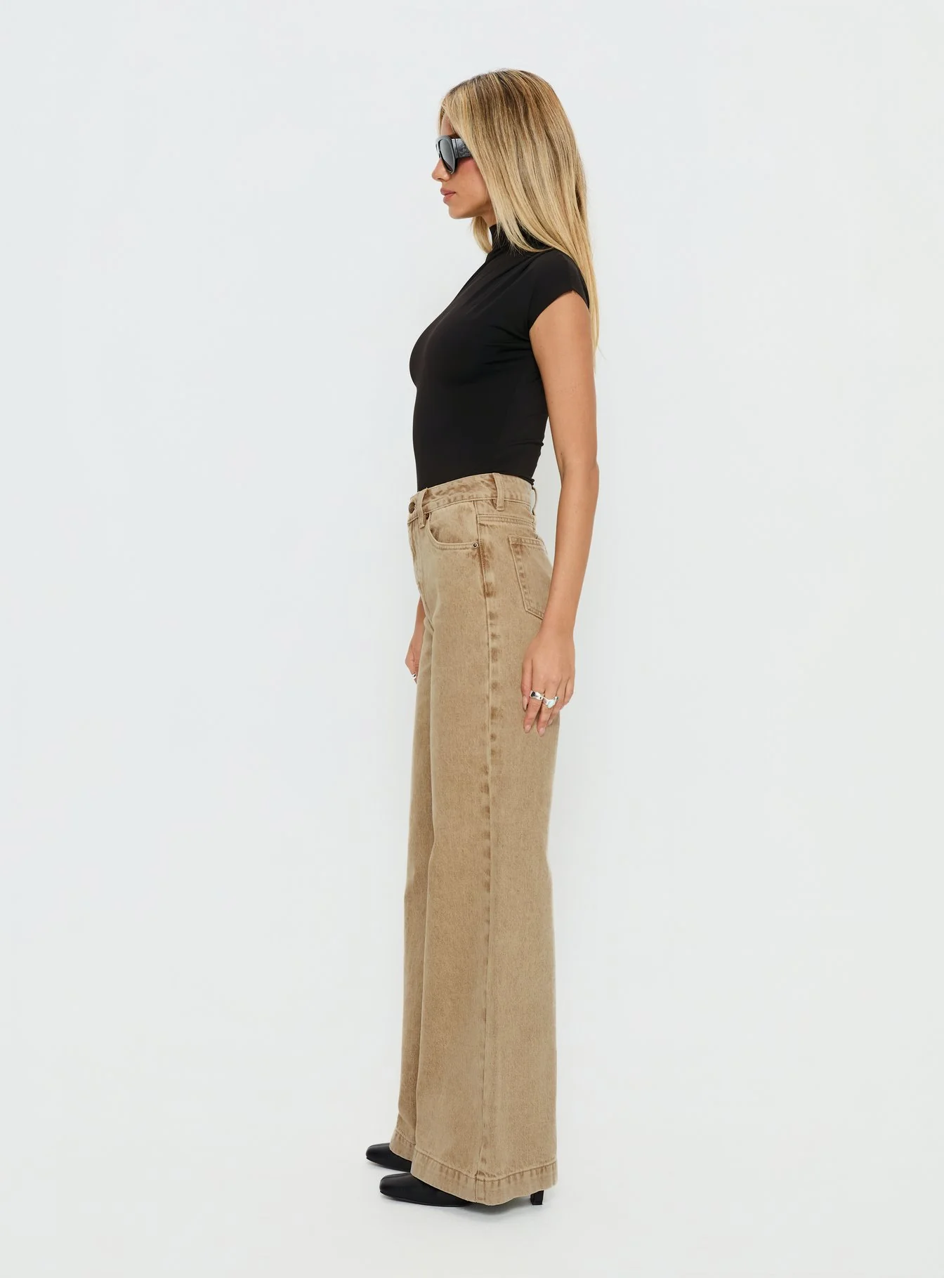 Goldie High Rise Wide Leg Jeans Tan - Image 4