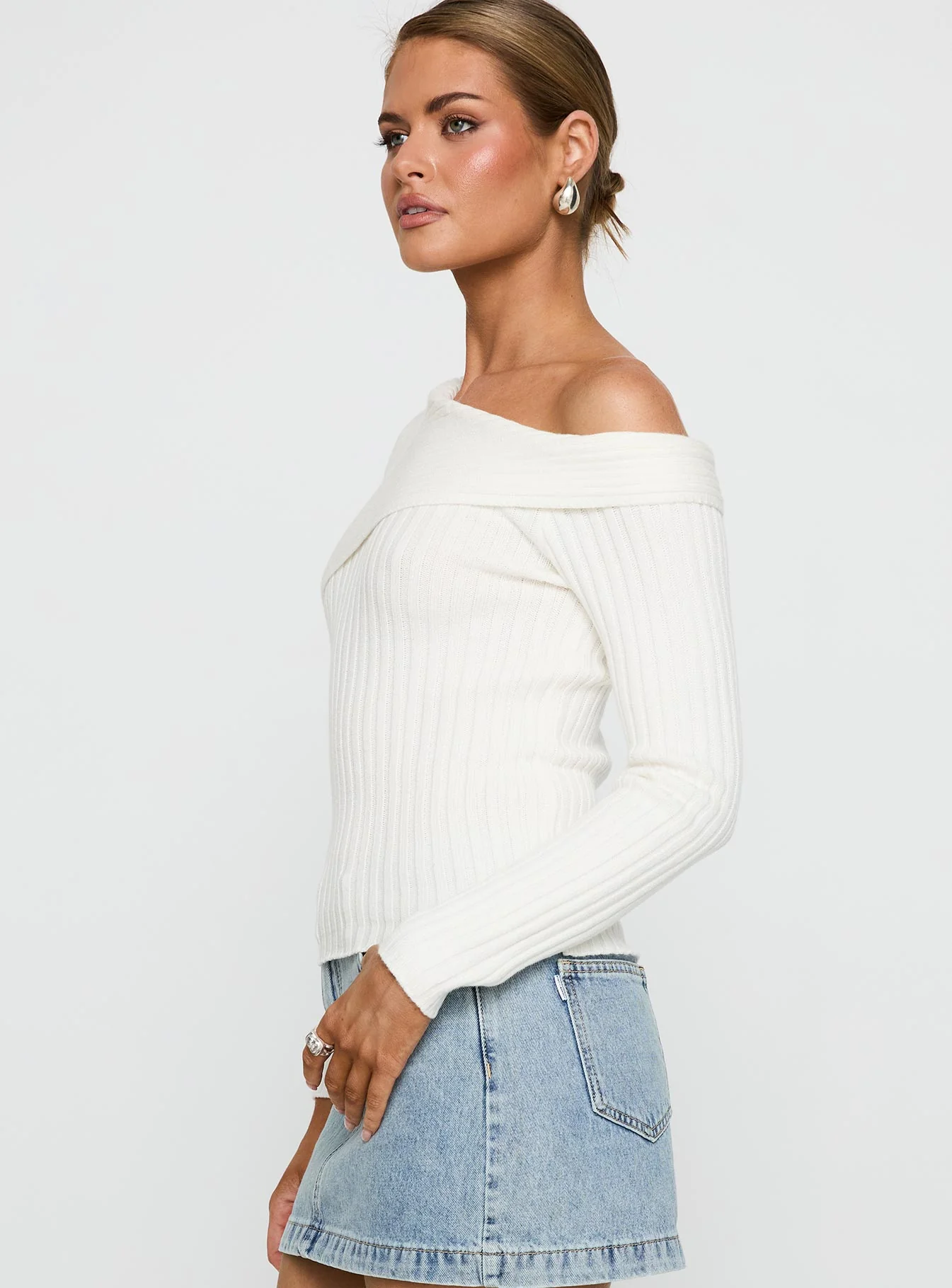 Jaybell Cold Shoulder Sweater White - Image 4