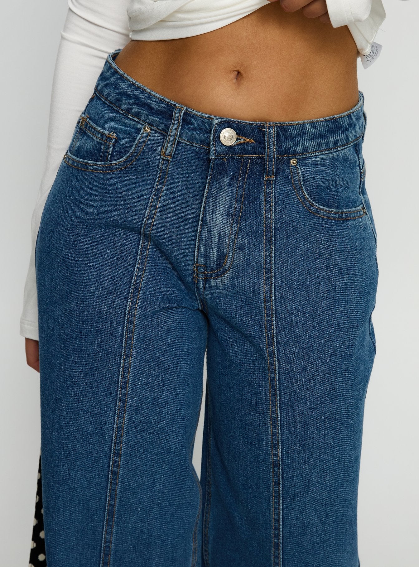 Lando Low Rise Straight Leg Jeans Mid Blue Wash - Image 6