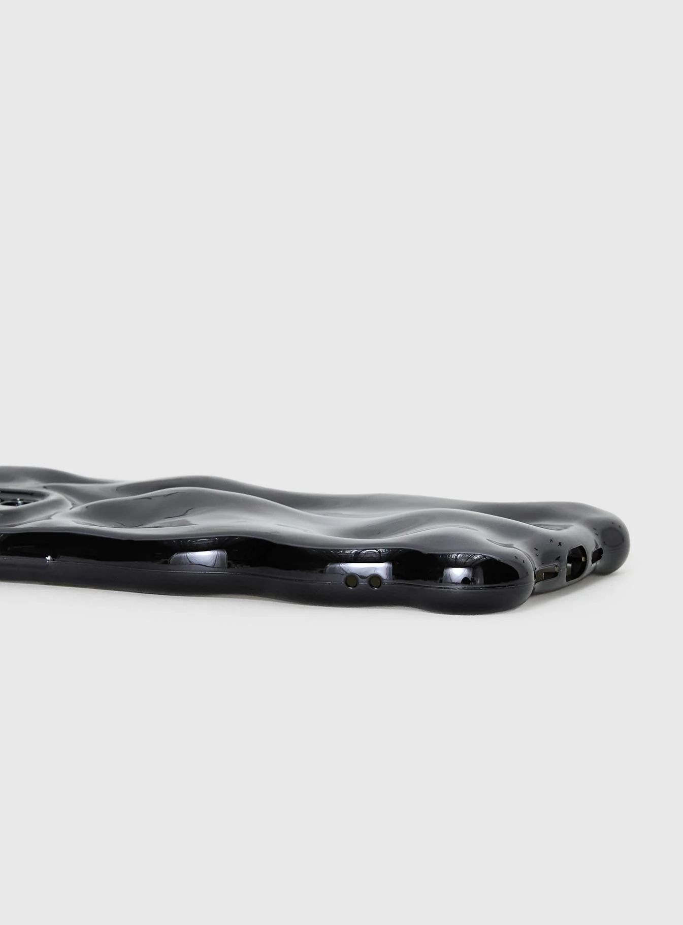 Maceline iPhone Case Black - Image 2
