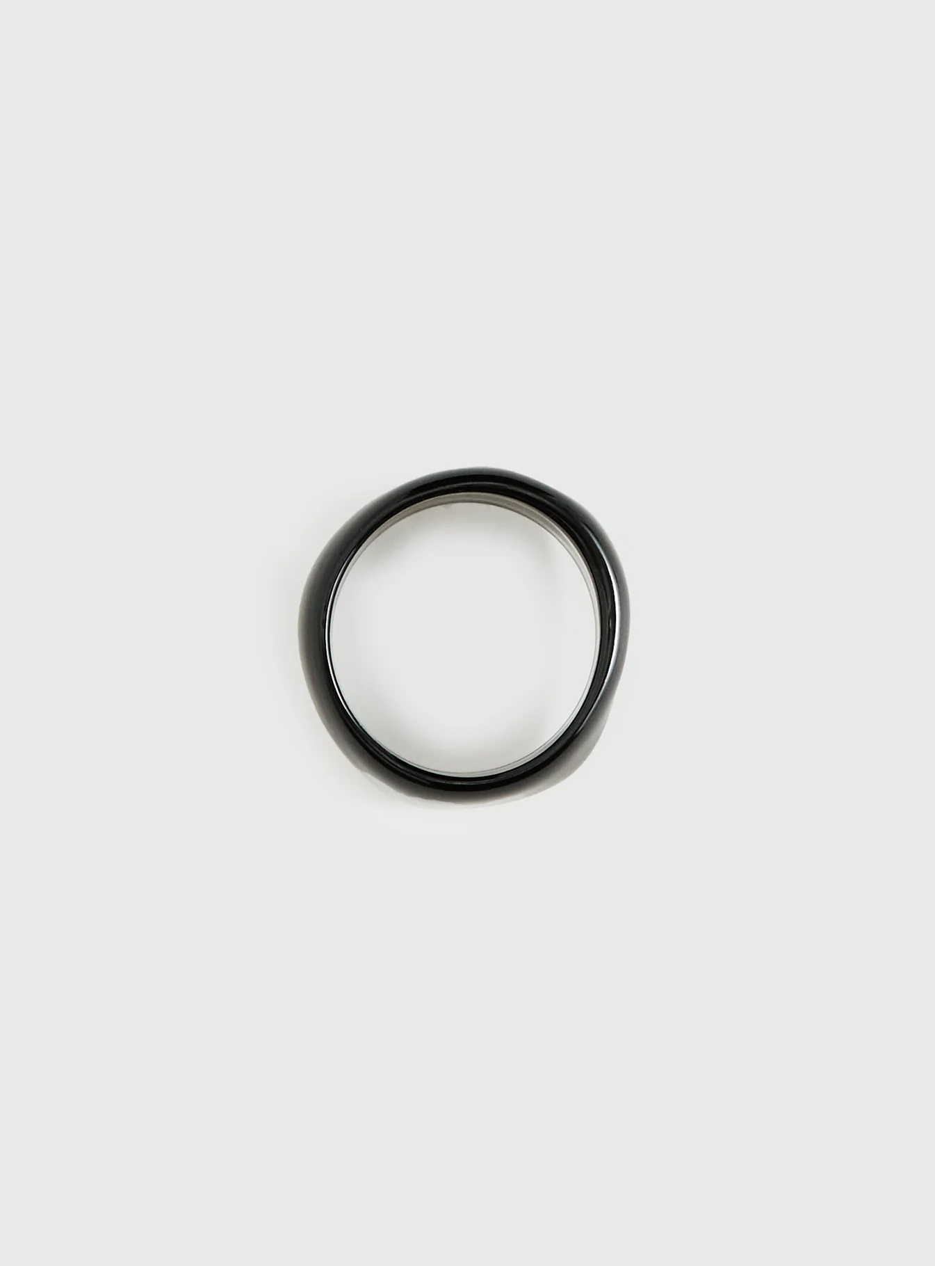 Madlen Resin Cuff Black - Image 3