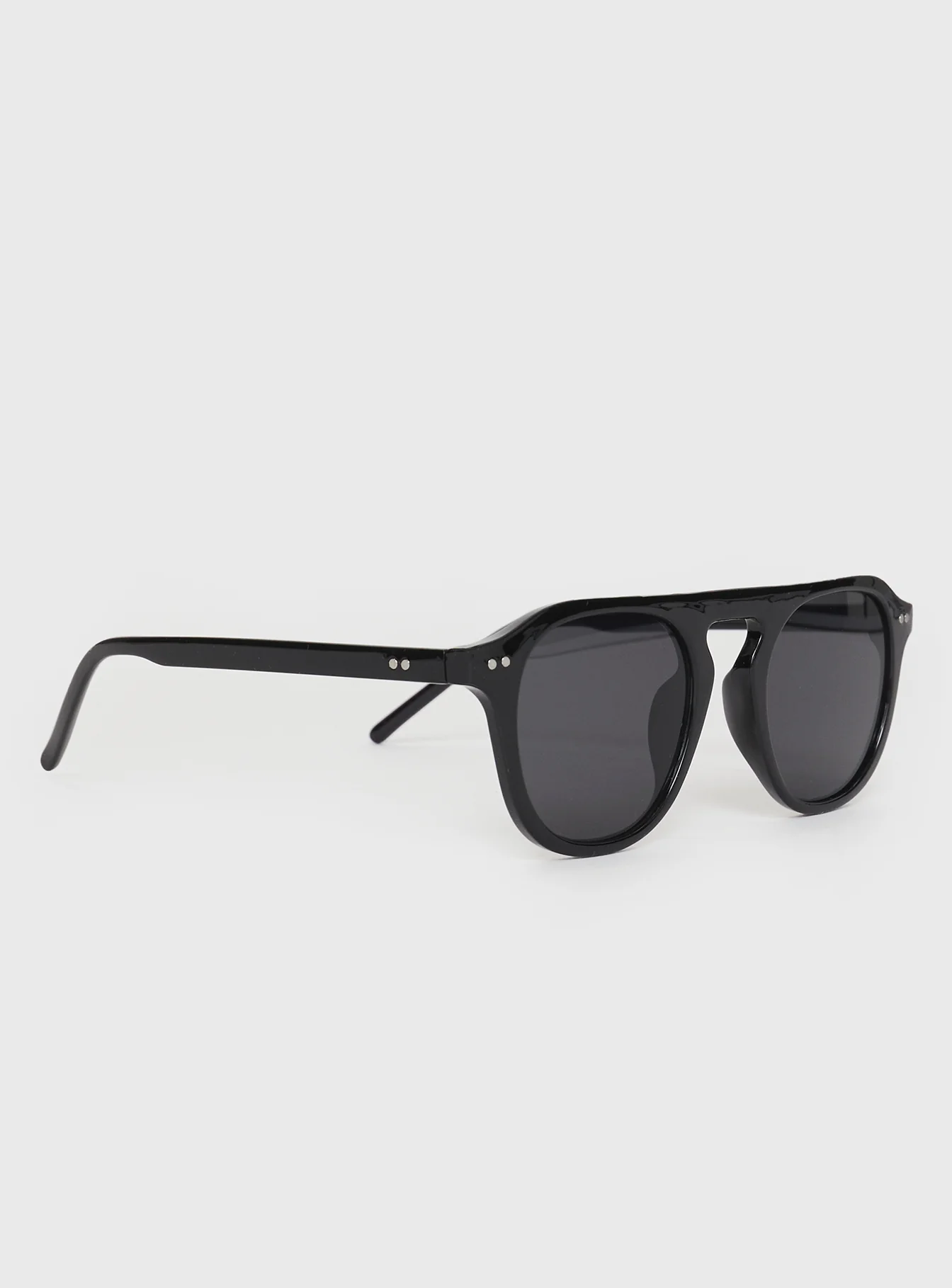 Matilda Sunglasses Black - Image 3