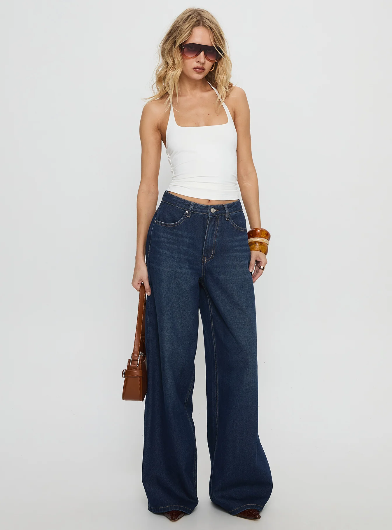 Naylor Mid Rise Wide Leg Jeans Mid Blue Denim Petite - Image 3