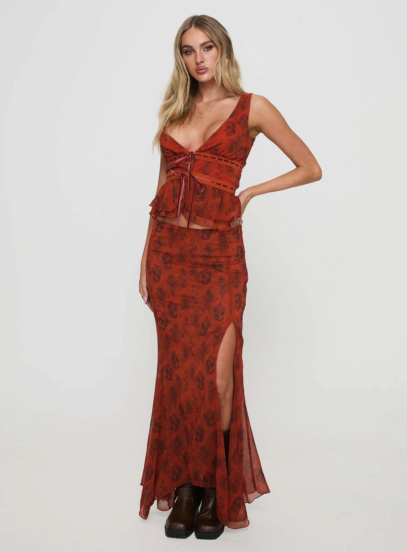 Nikolise Maxi Skirt Red - Image 3