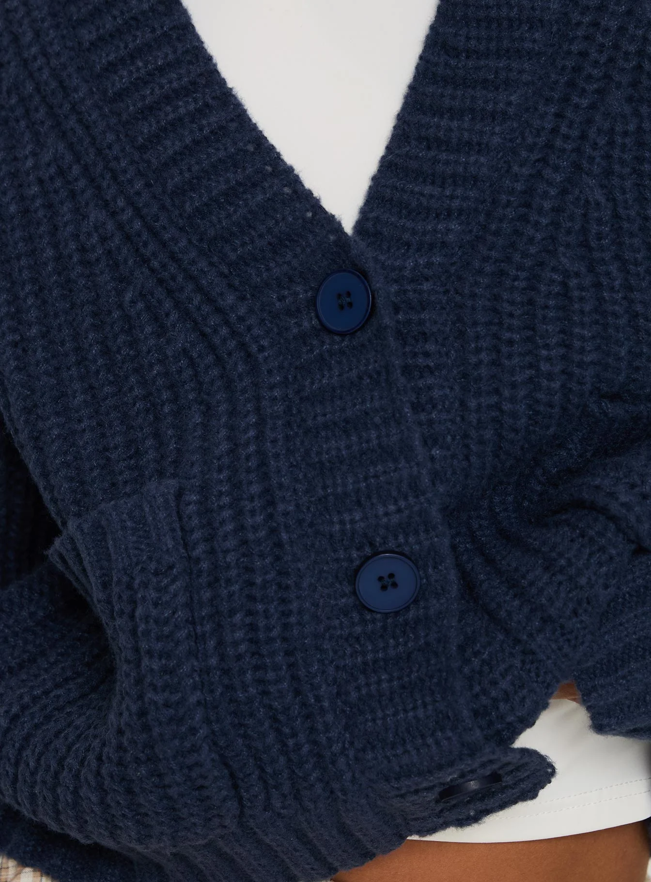 Osias Cable Knit Cardigan Navy - Image 5