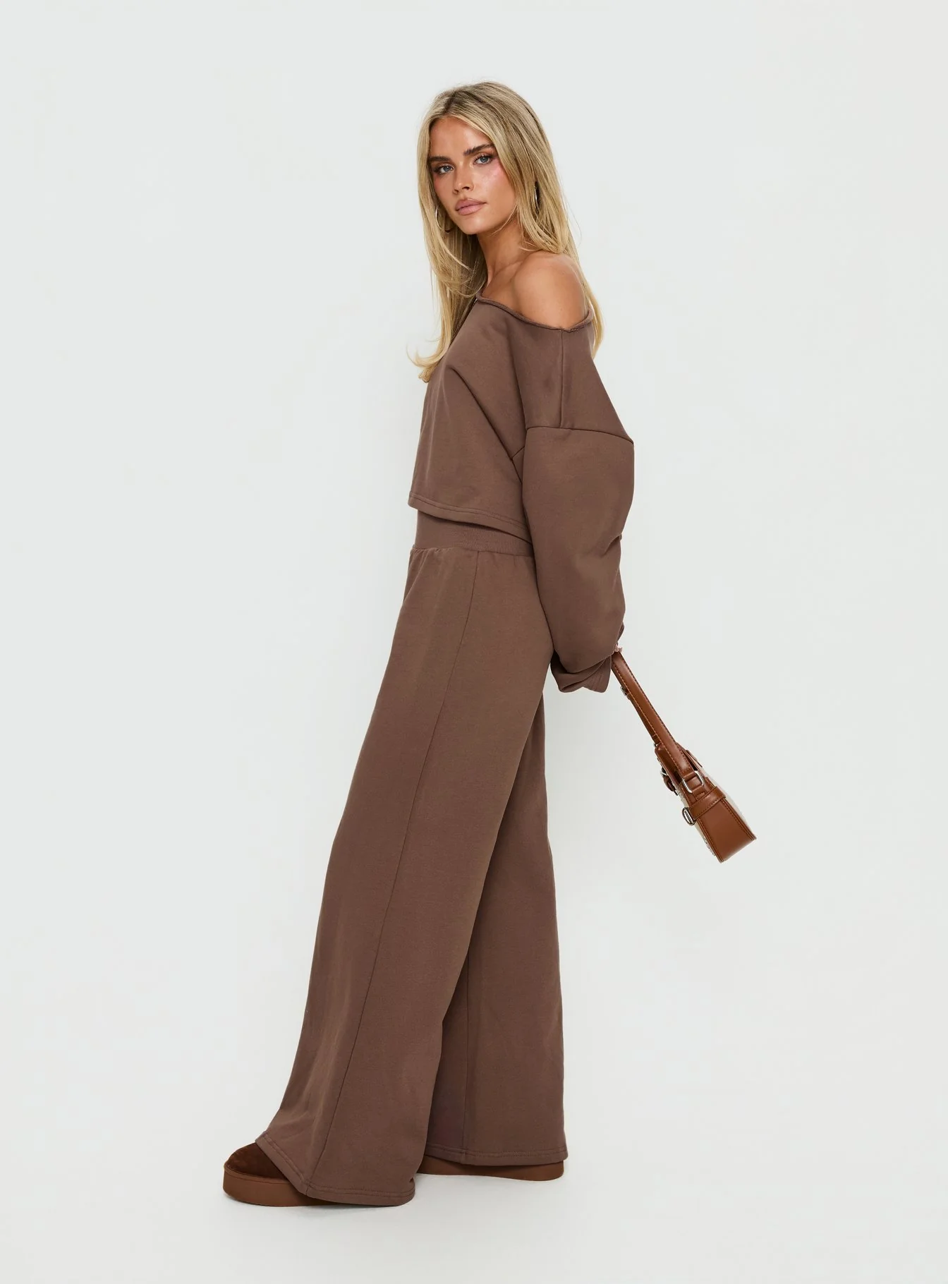 Peaks Flared Track Pants Cocoa - Image 4