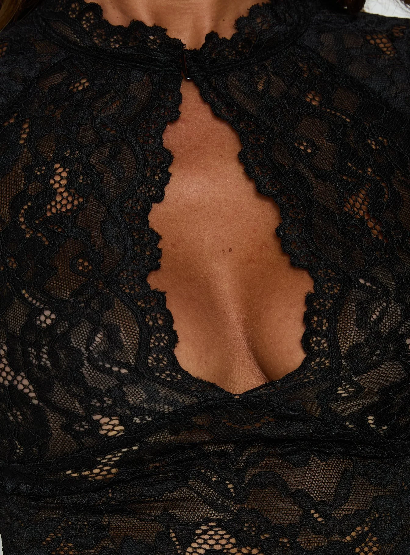 Quinbie Lace Short Sleeve Top Black - Image 6