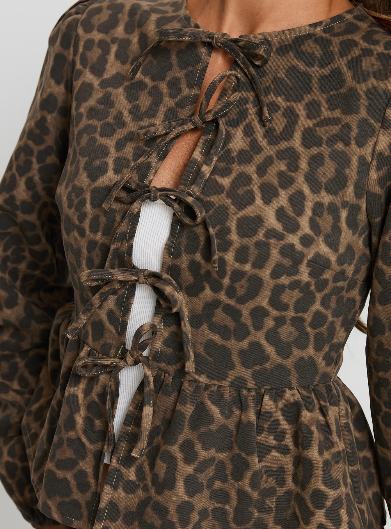 Recognize Tie Detail Long Sleeve Top Leopard - Image 6