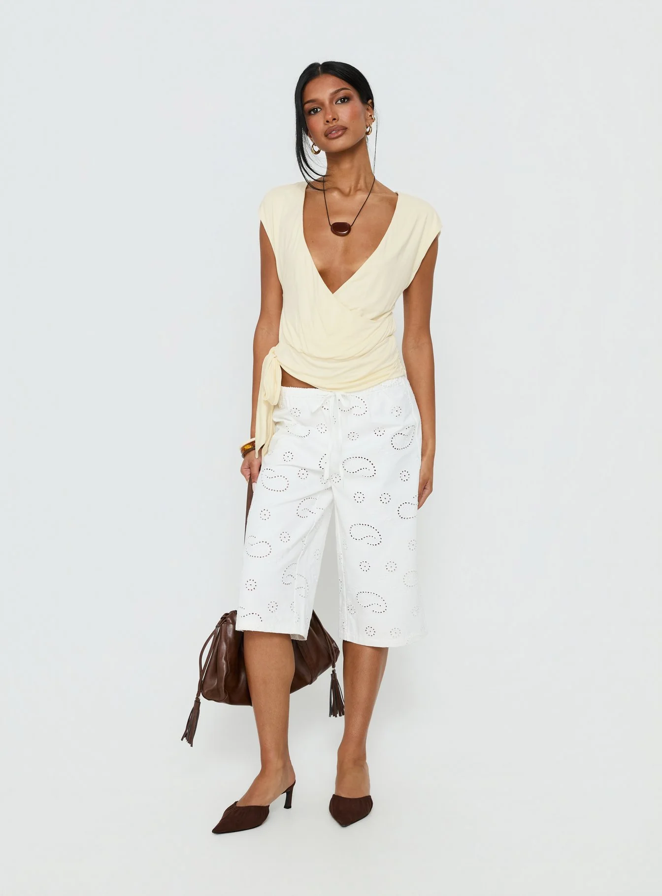 Roda Anglaise Longline Shorts White - Image 2