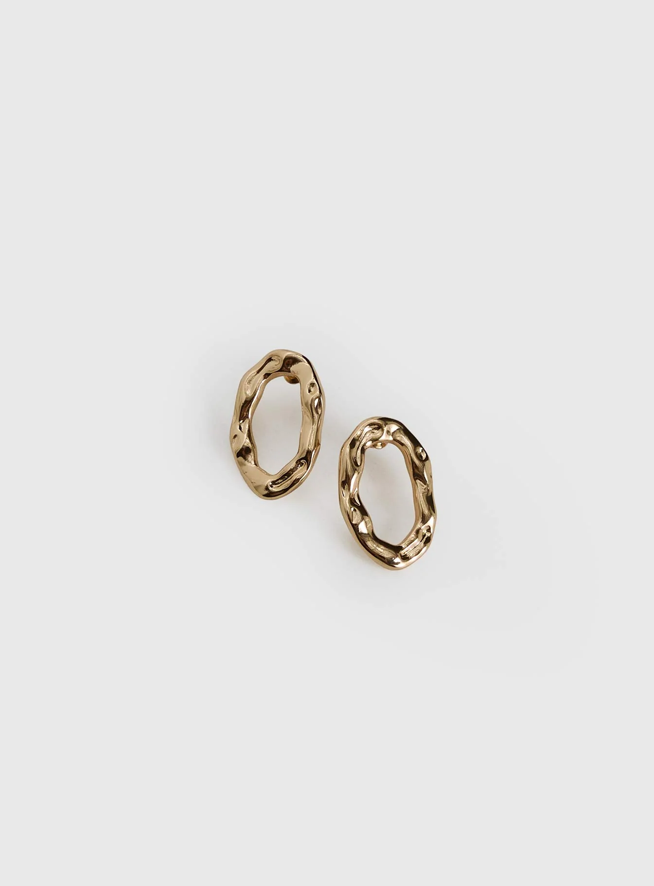 Rumie Oval Earrings Gold - Image 3