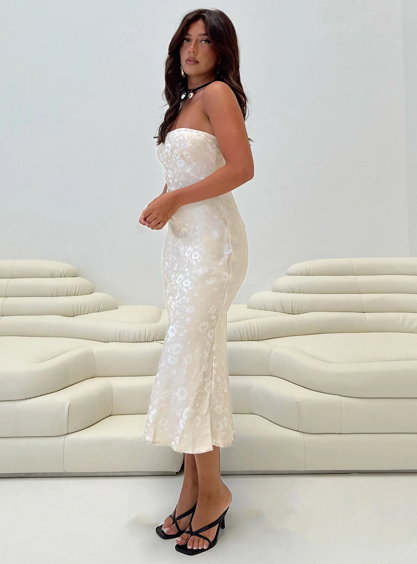 Salvin Strapless Maxi Dress Petite Champagne - Image 3