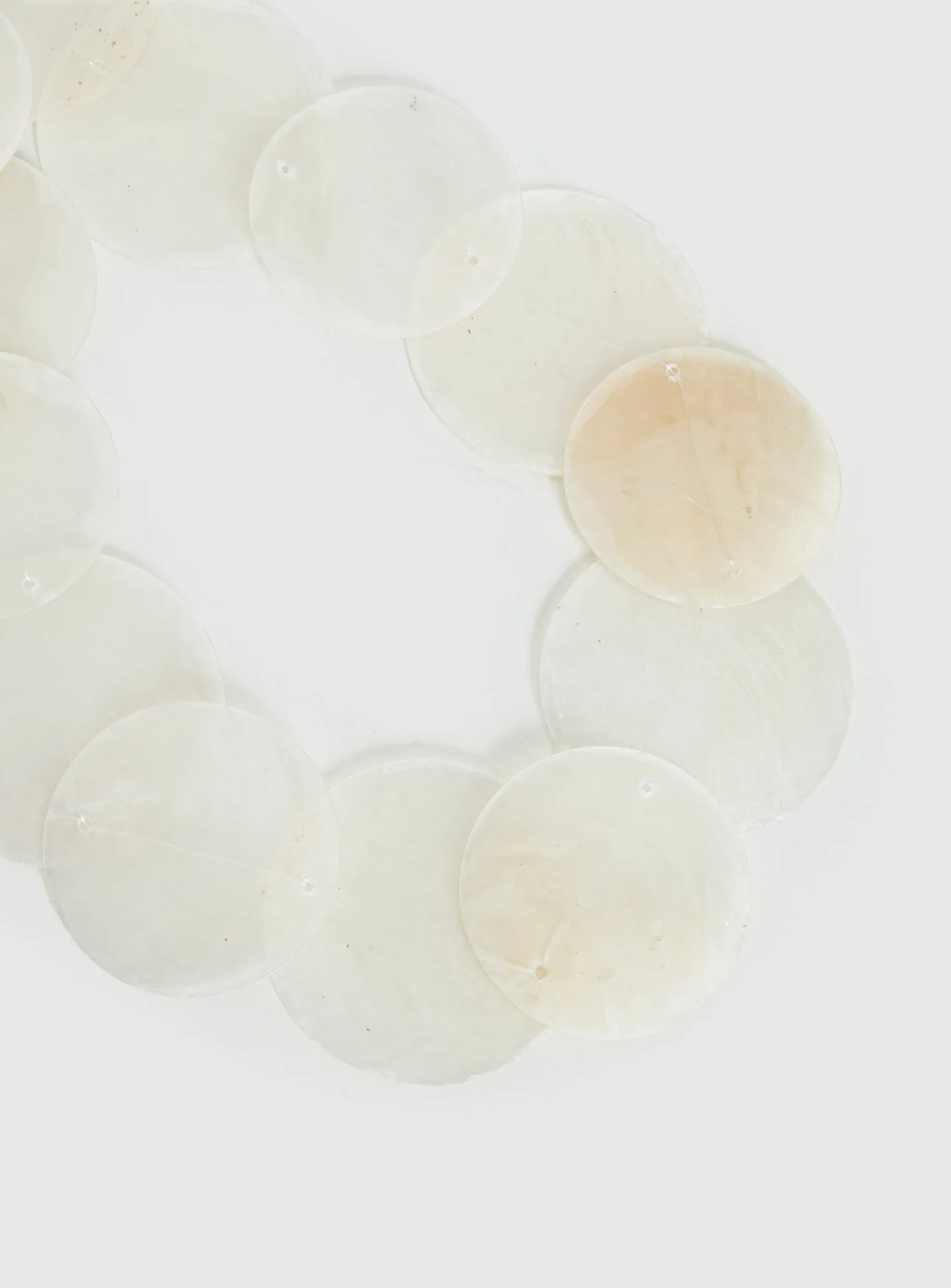 Summer Solstice Shell Detail Necklace White - Image 3