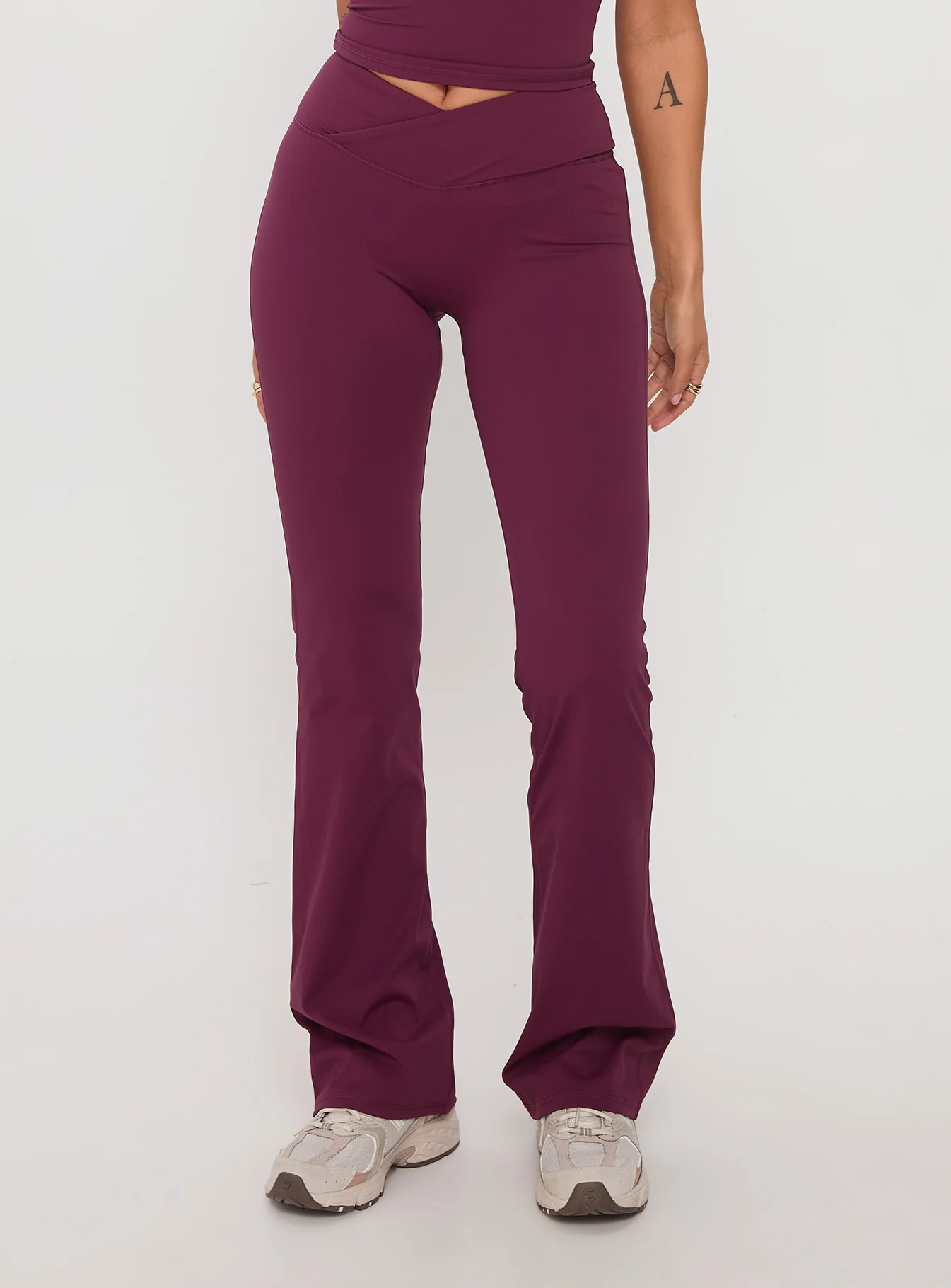 Sunday Session Active Flare Leg Pant Plum - Image 2