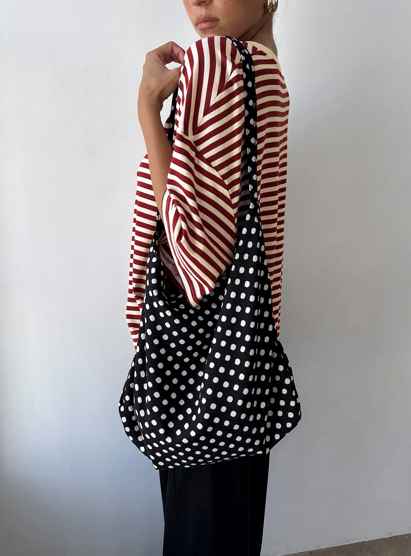 Tempting Tote Bag Black Polka - Image 6