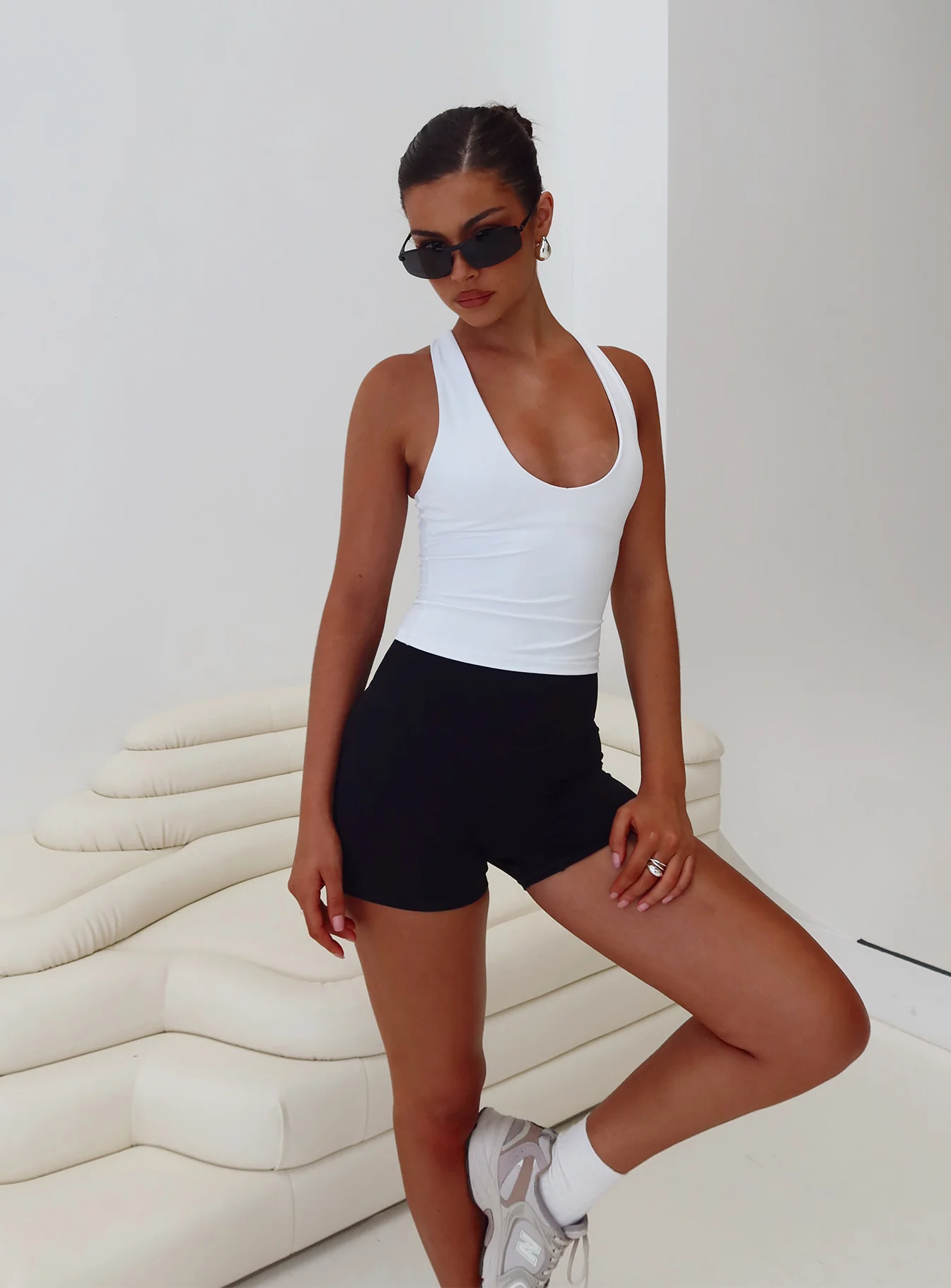 Touchdown Active Contour Short Black - Image 9
