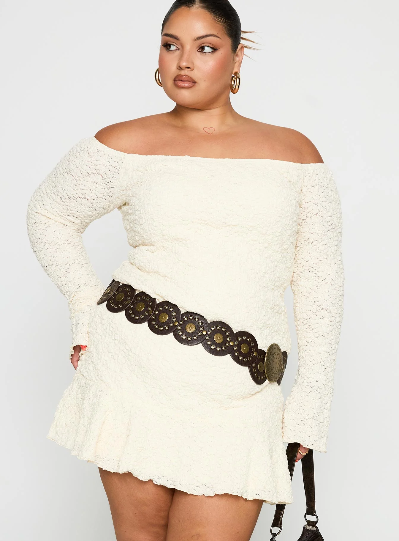 Vancesca Off Shoulder Long Sleeve Mini Dress Curve - Image 2
