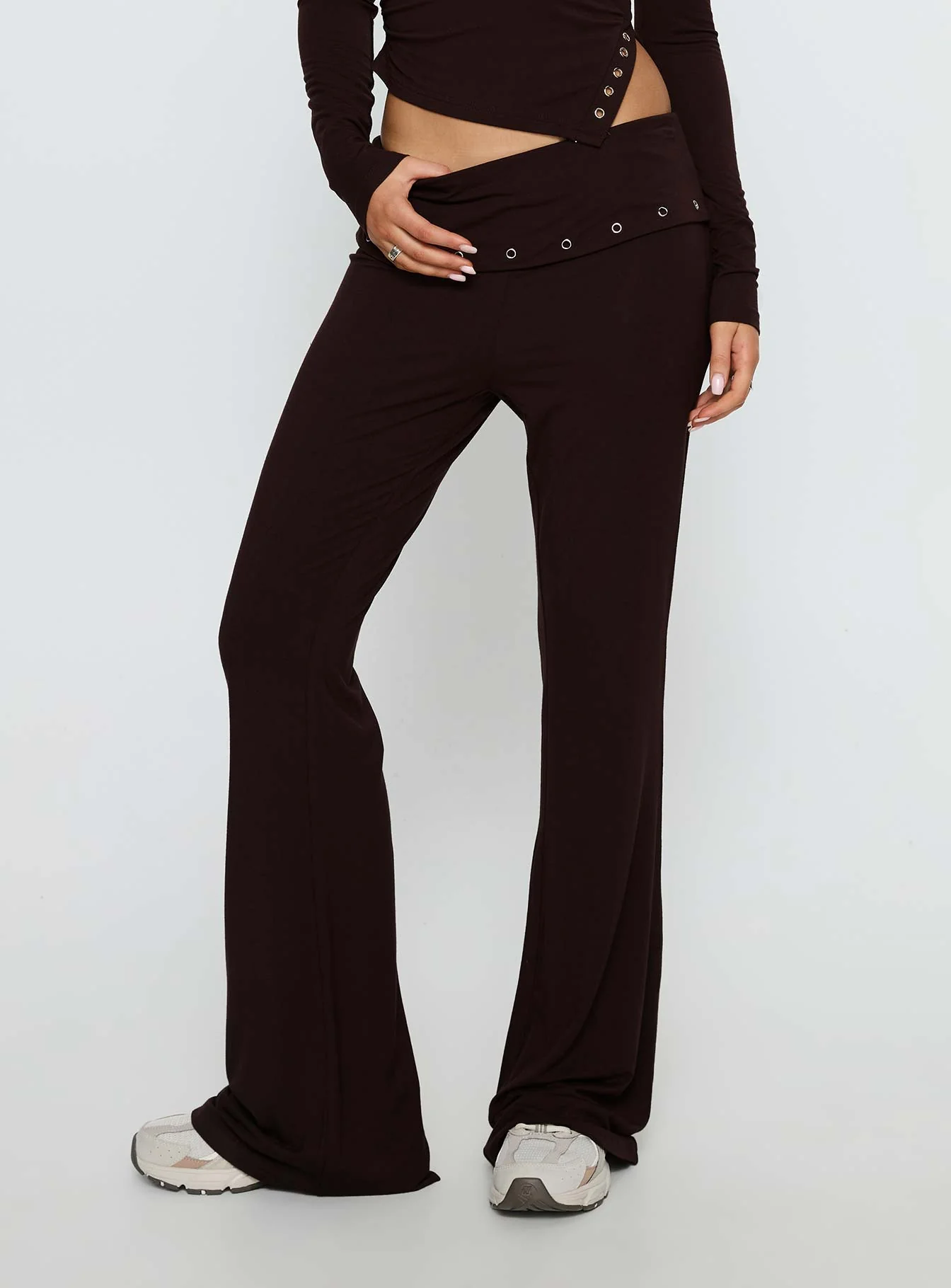 Wynna Eyelet Foldover Pants Chocolate - Image 2