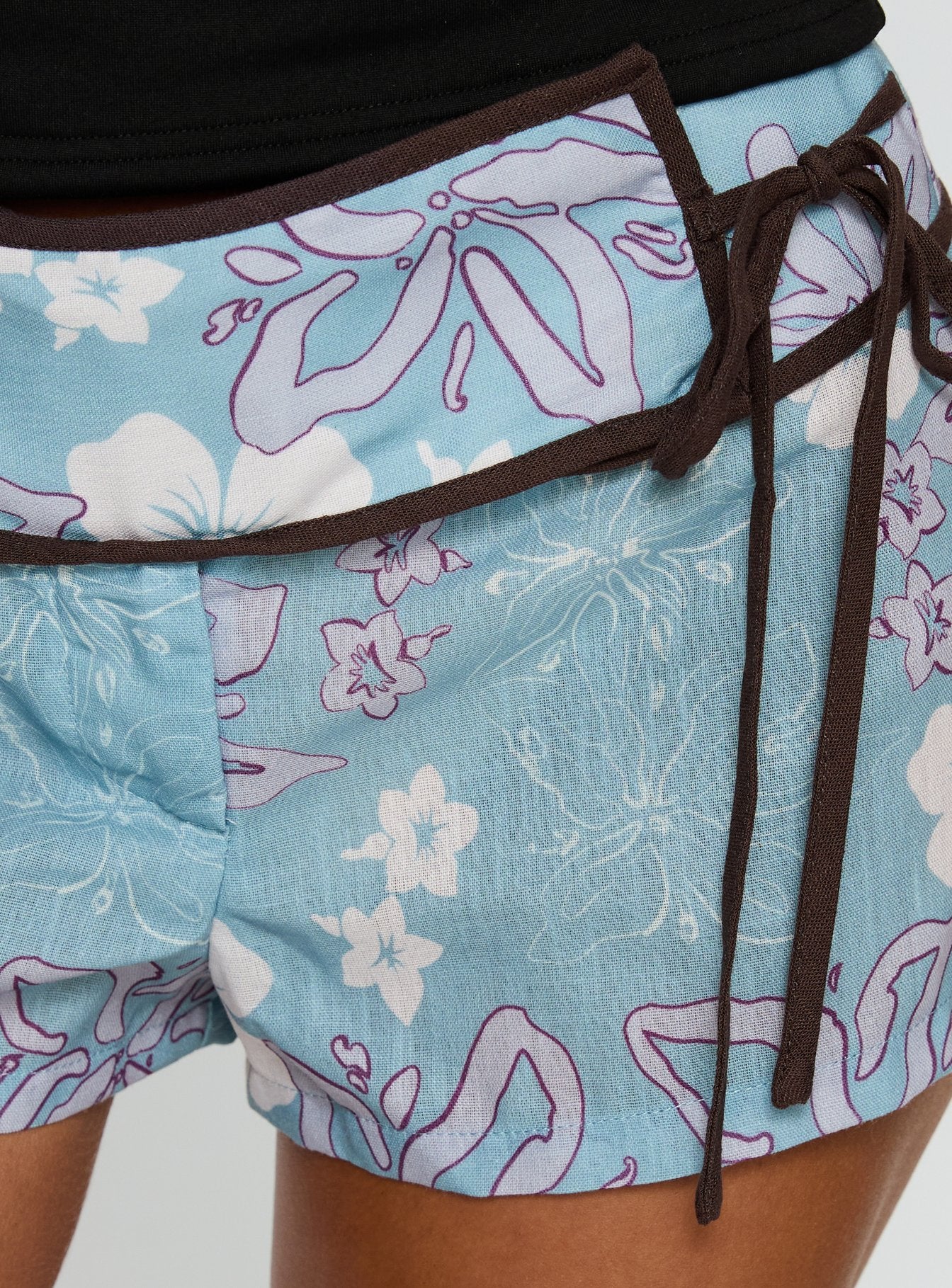 Yselle Micro Shorts Blue Floral - Image 6