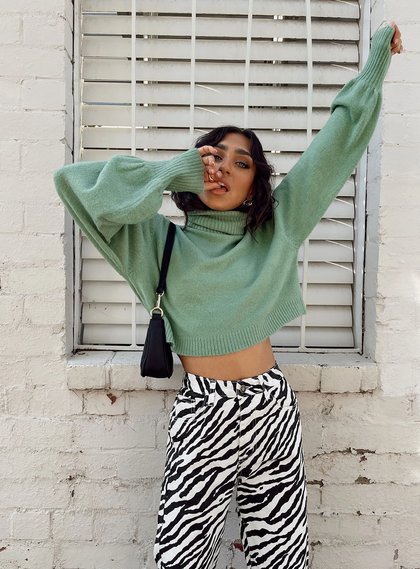 Zahara Cropped Turtleneck Sweater Green - Image 6